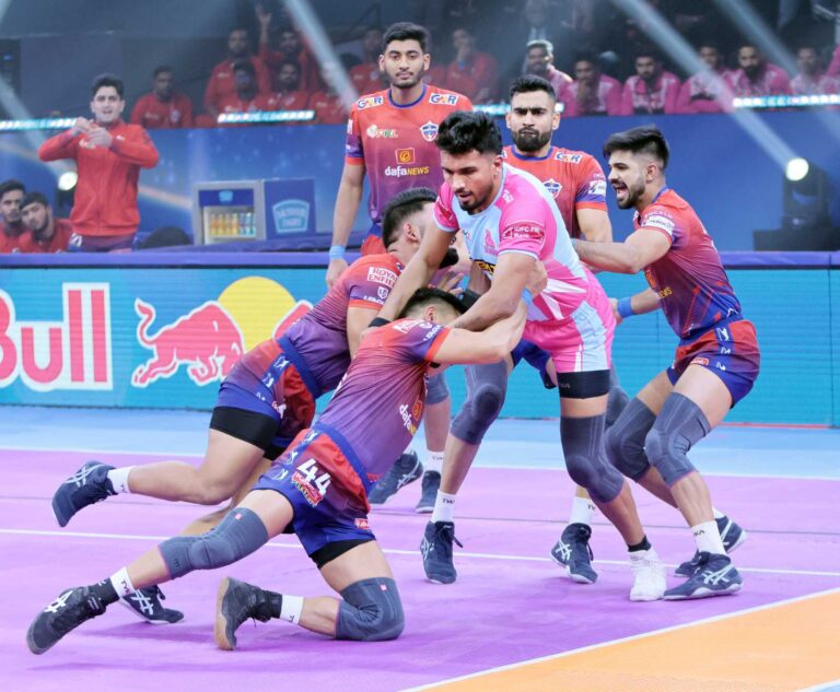 Brilliant Bhavani Rajput Breaks Jaipur Pink Panthers’ Hearts as UP Yoddhas Storm into Semi-Final of PKL Season 11